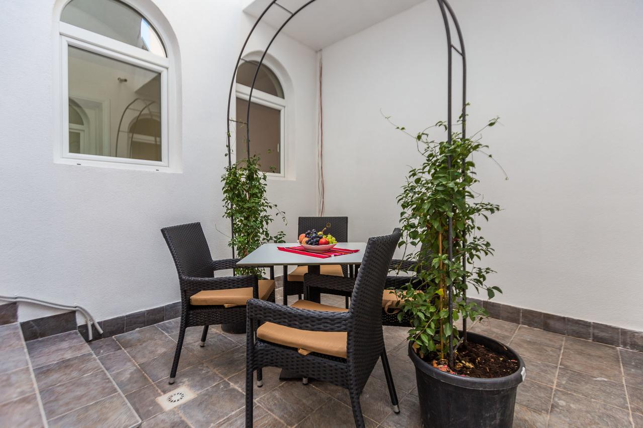 Villa Ljubica Pakoštane Exterior foto